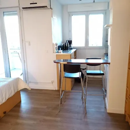 Santa Monica - Climatise - Piscine - Parking Apartament *